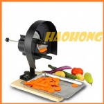 Hand operated vegetable slicer